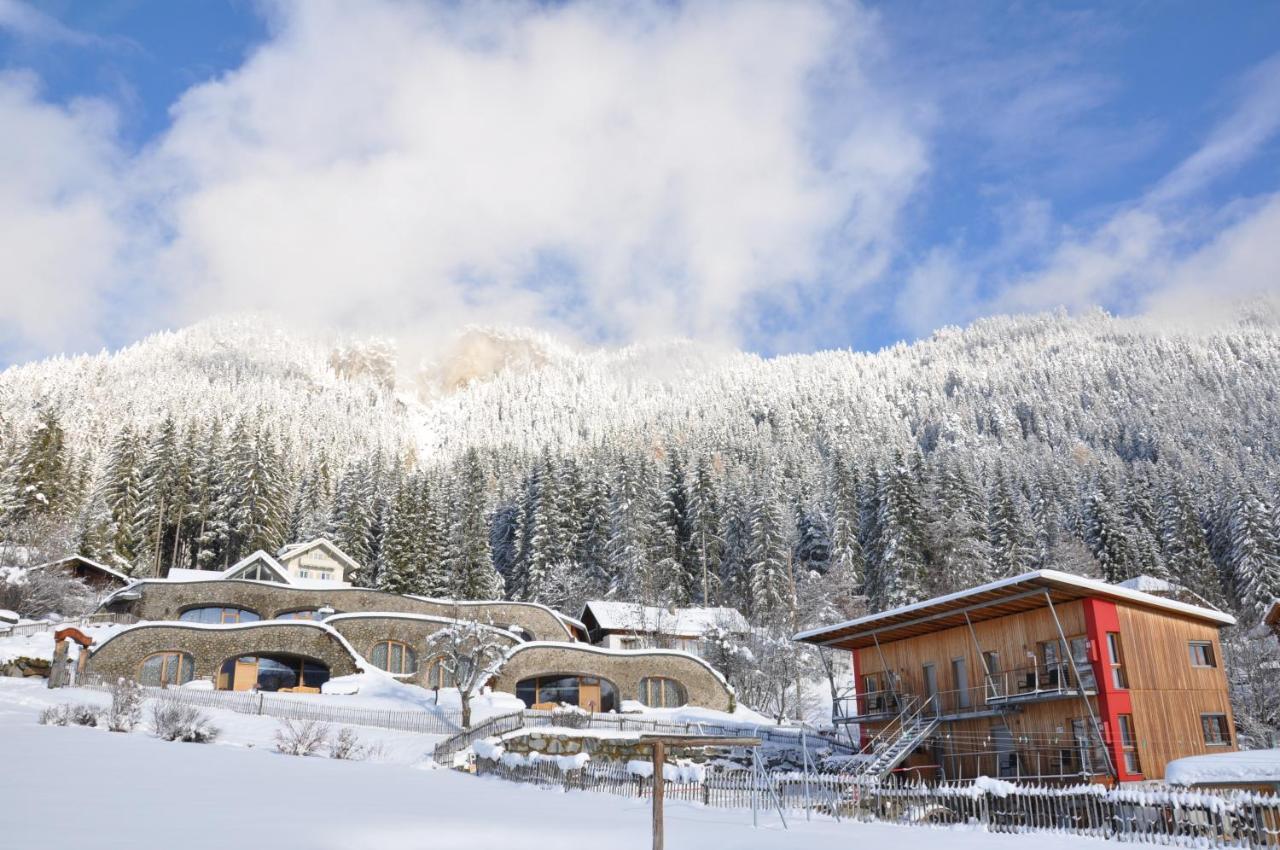 Erdhaeuser Und Apartments Mit Seeblick Und Alleinlage Weissensee Eksteriør billede