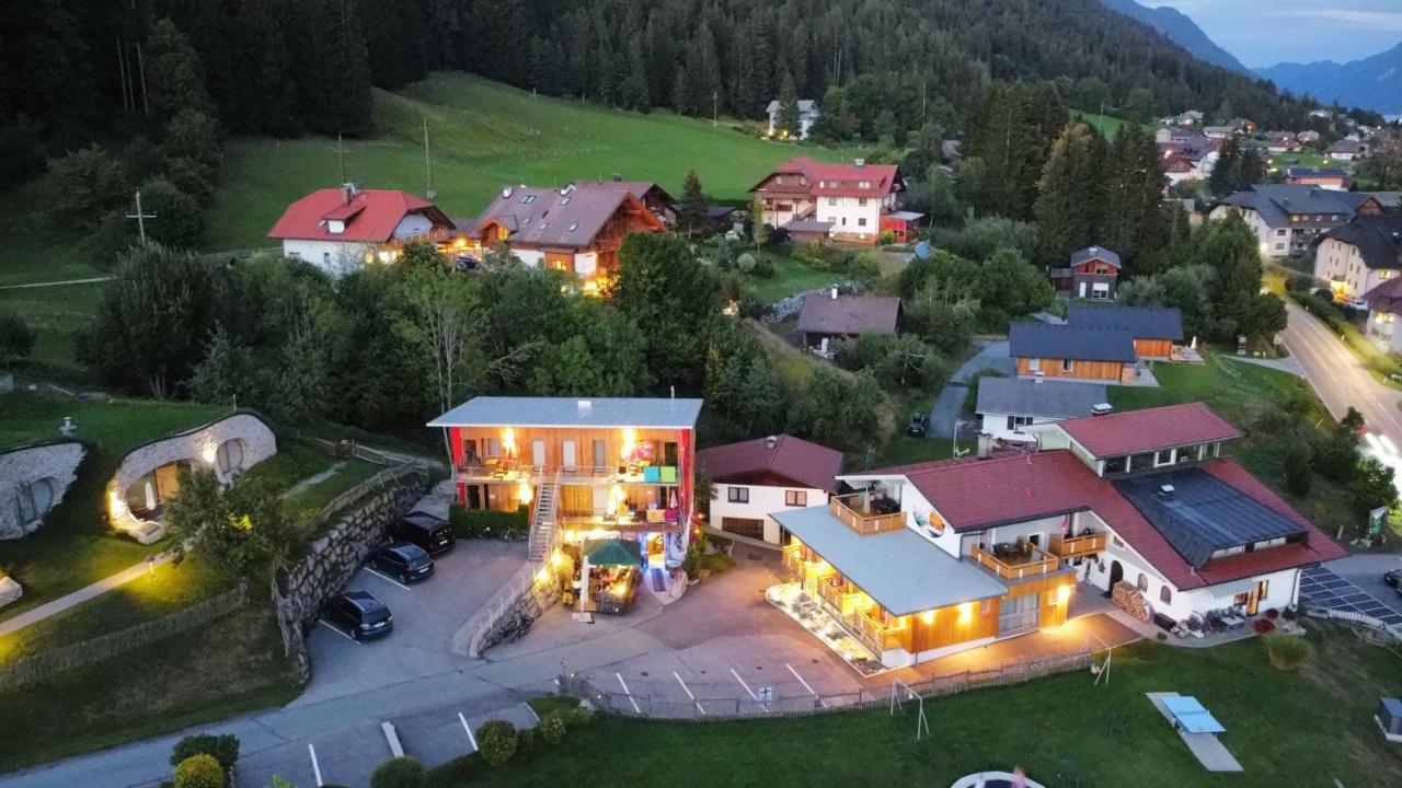 Erdhaeuser Und Apartments Mit Seeblick Und Alleinlage Weissensee Eksteriør billede
