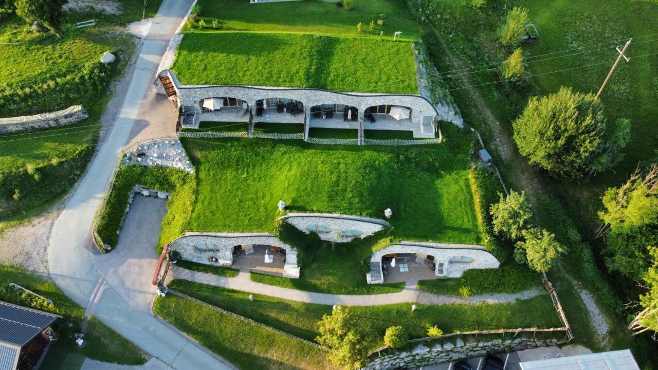 Erdhaeuser Und Apartments Mit Seeblick Und Alleinlage Weissensee Eksteriør billede